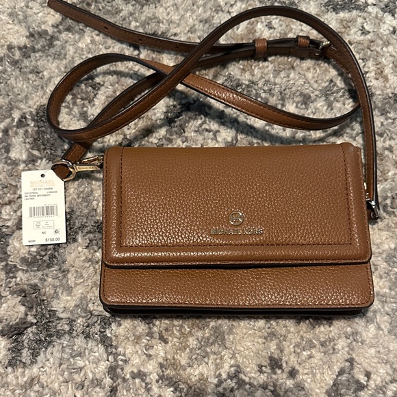 Michael Kors Handbags - Michael Kors Tan Crossbody Bag